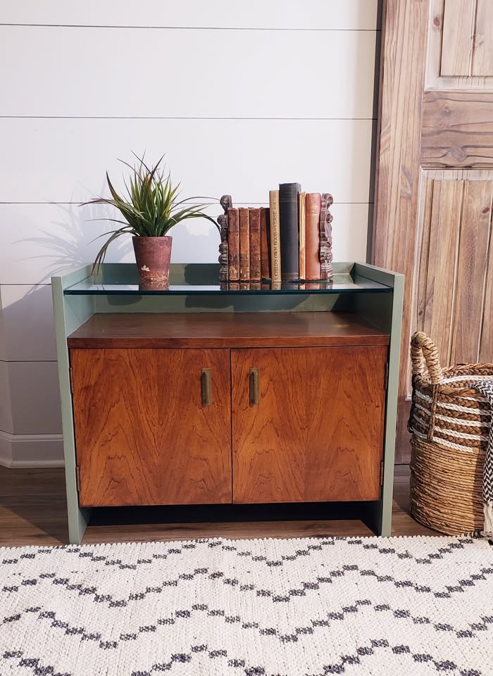 Vintage stereo audio record stand